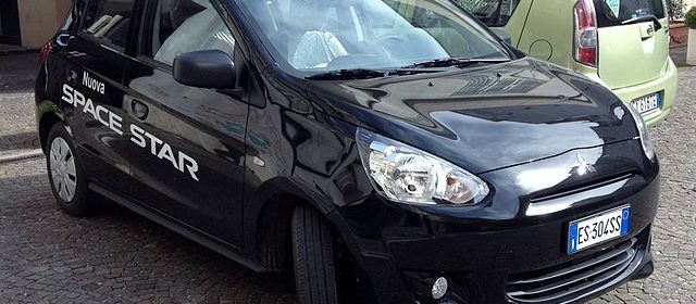 Mitsubishi SpaceStar autó